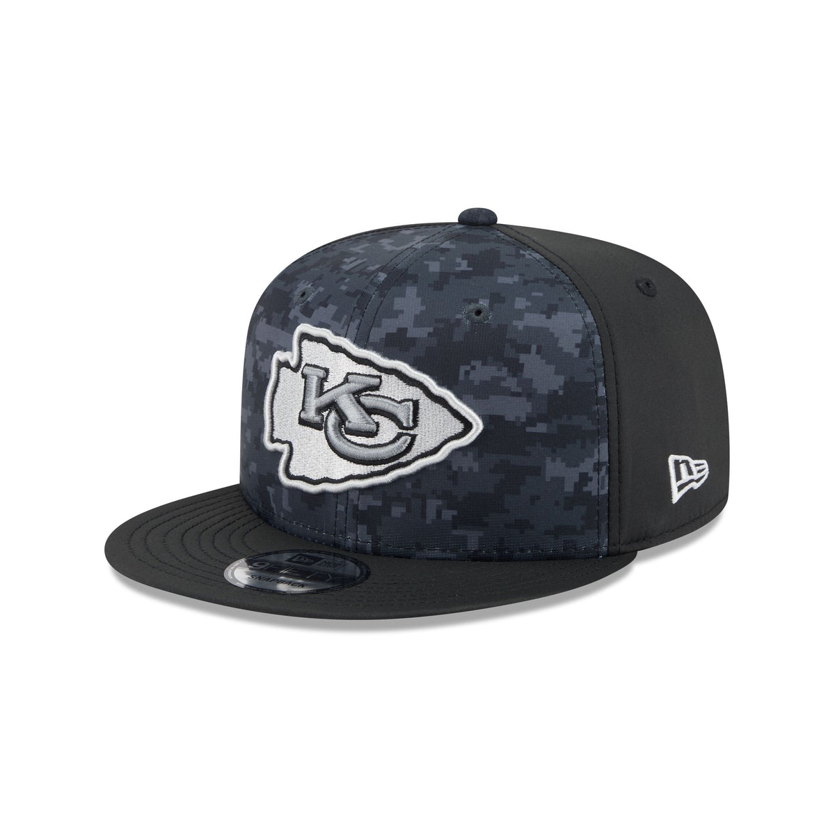 Kansas City Chiefs 2026 Salute to Service 9FIFTY Snapback Hat