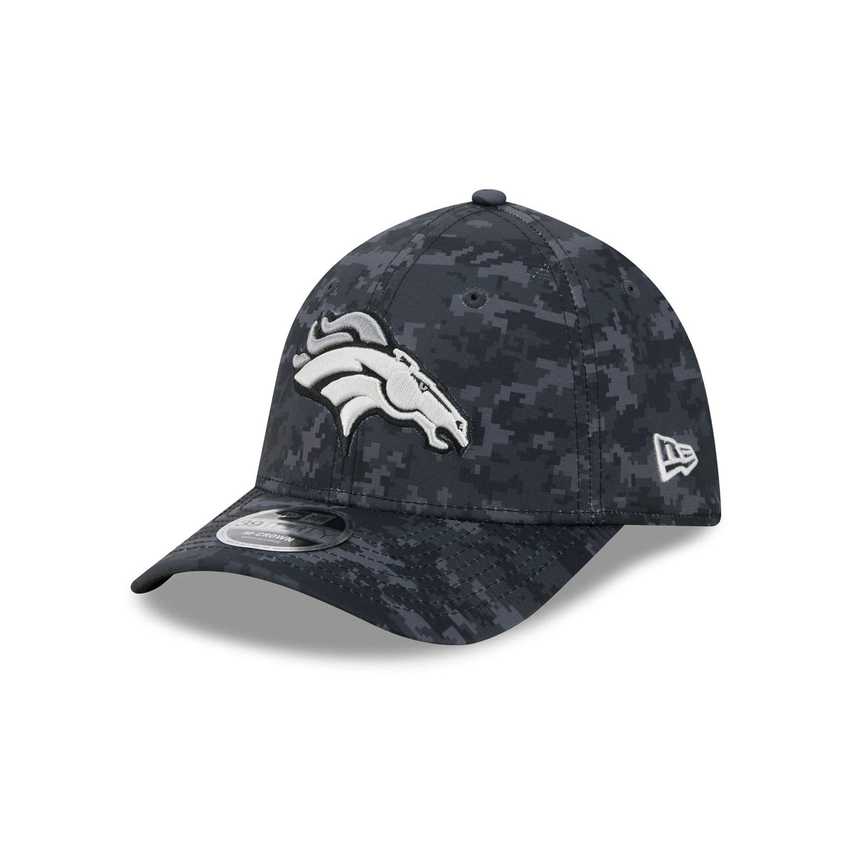 Denver Broncos 2026 Salute to Service 39THIRTY M-Crown Stretch Fit Hat