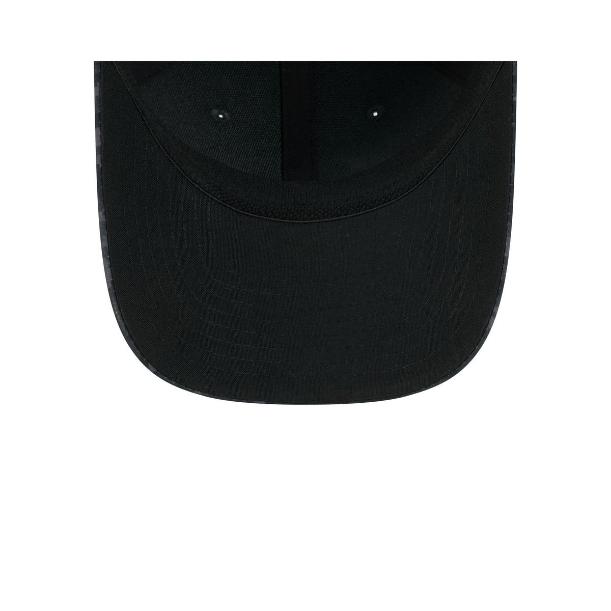 Chicago Bears 2026 Salute to Service 39THIRTY M-Crown Stretch Fit Hat