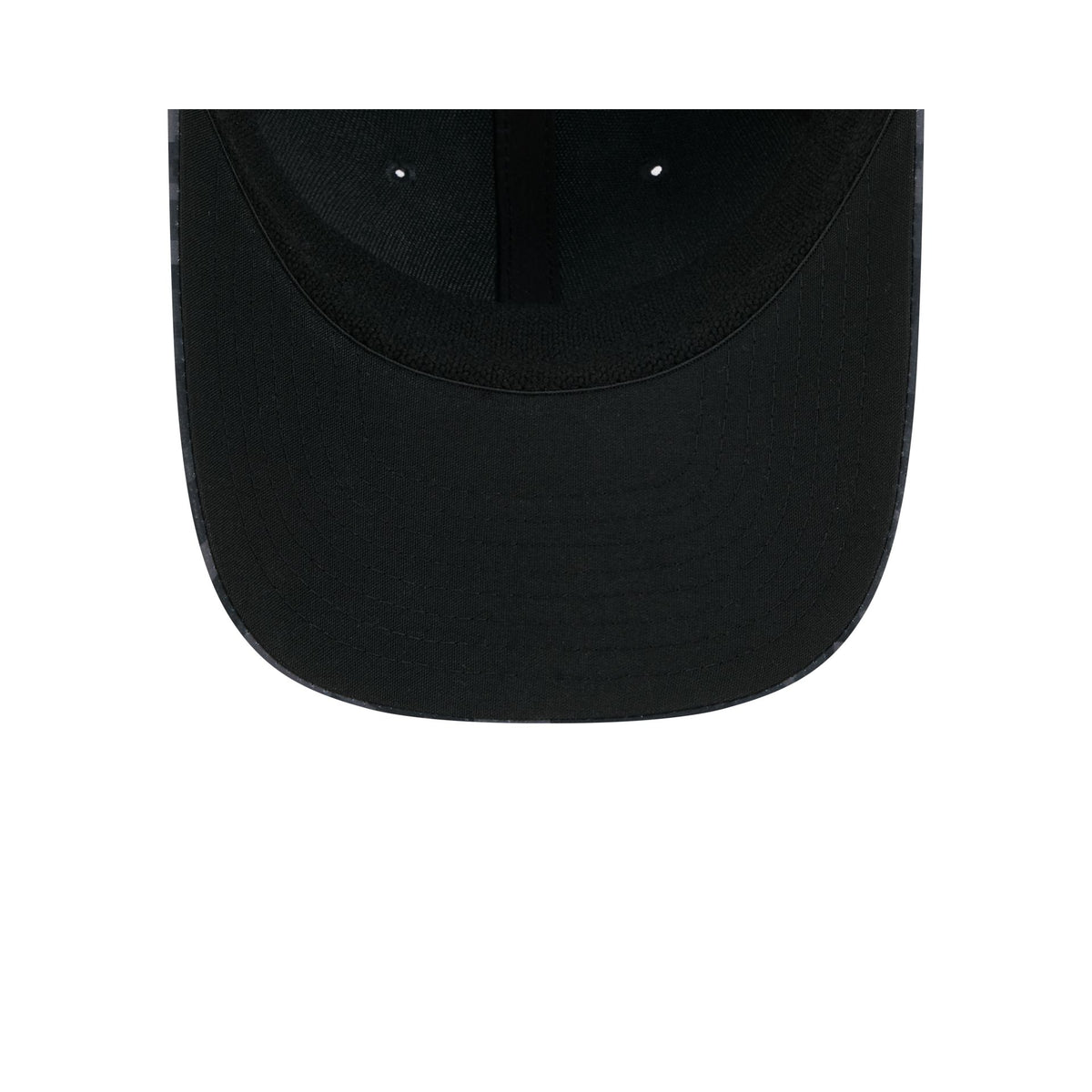 Cleveland Browns 2026 Salute to Service 39THIRTY M-Crown Stretch Fit Hat