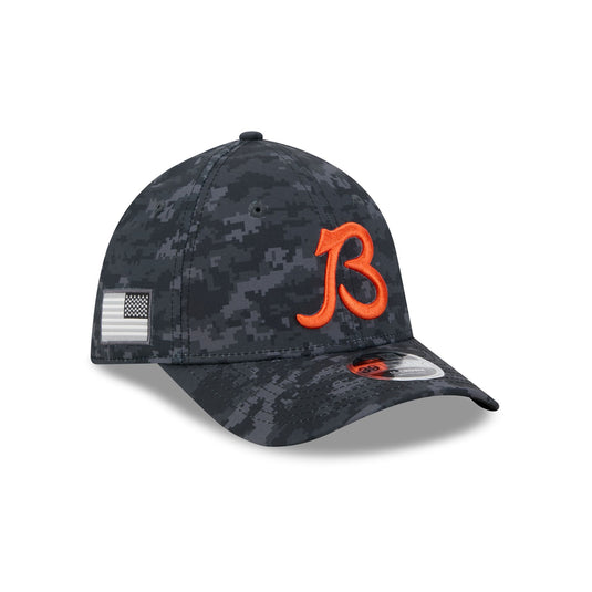 Chicago Bears 2026 Salute to Service Alt 39THIRTY M-Crown Stretch Fit Hat