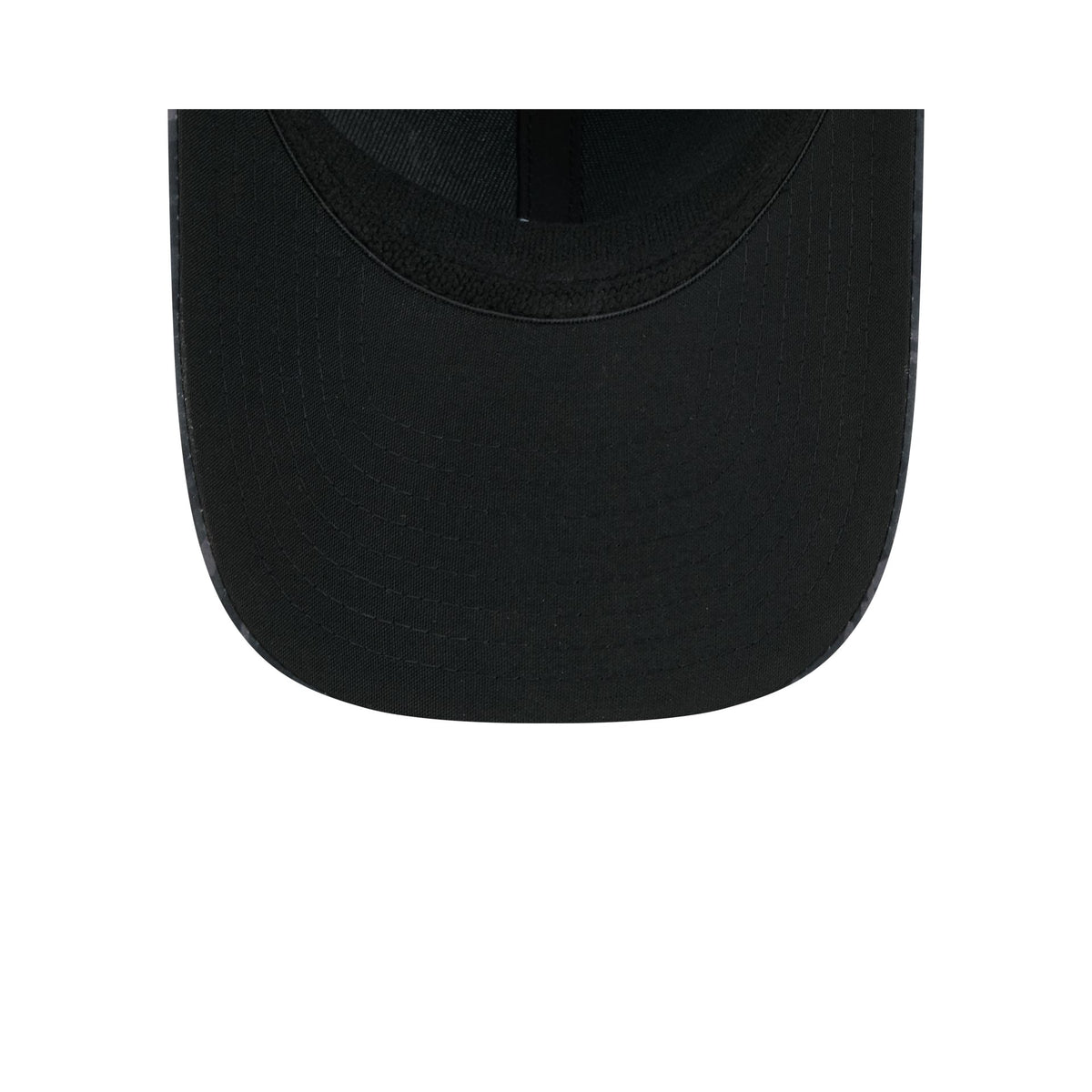 Philadelphia Eagles 2026 Salute to Service 39THIRTY M-Crown Stretch Fit Hat
