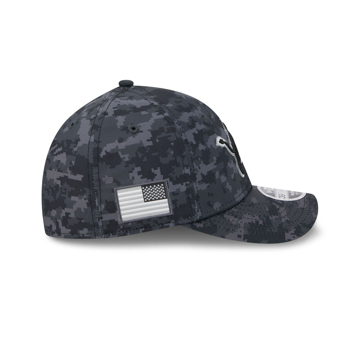 Detroit Lions 2026 Salute to Service 39THIRTY M-Crown Stretch Fit Hat