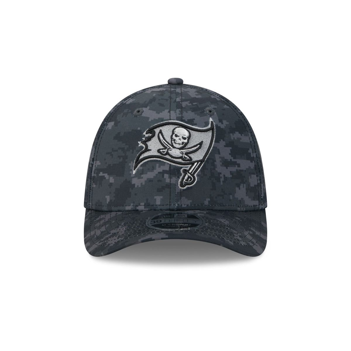 Tampa Bay Buccaneers 2026 Salute to Service 39THIRTY M-Crown Stretch Fit Hat