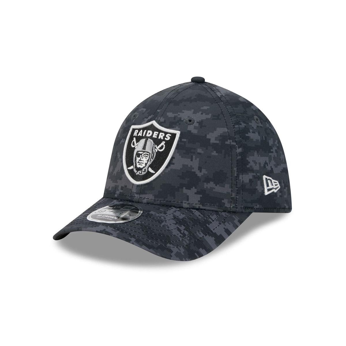 Las Vegas Raiders 2026 Salute to Service 39THIRTY M-Crown Stretch Fit Hat