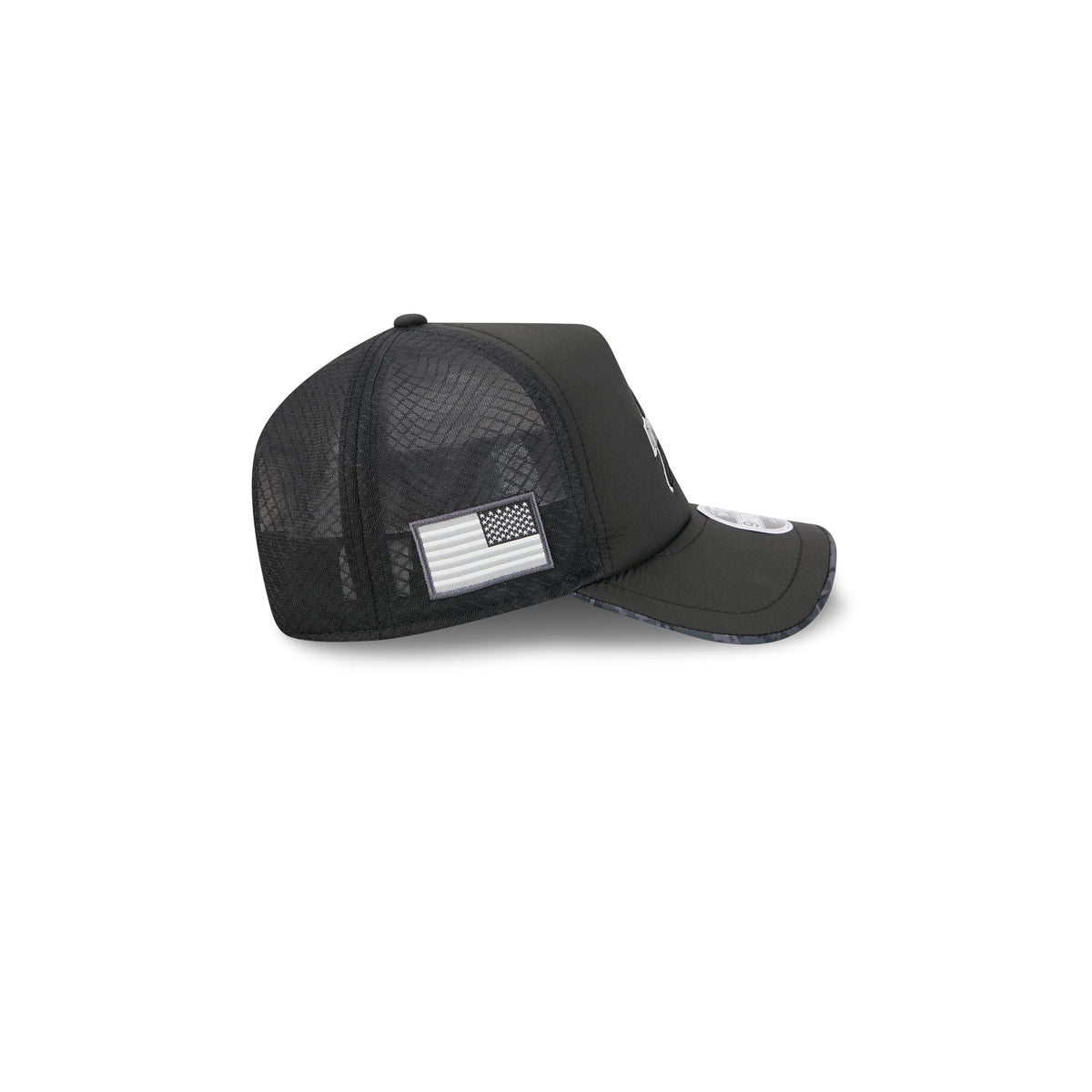Buffalo Bills 2026 Salute to Service Kids 9FORTY APEX Snapback Hat