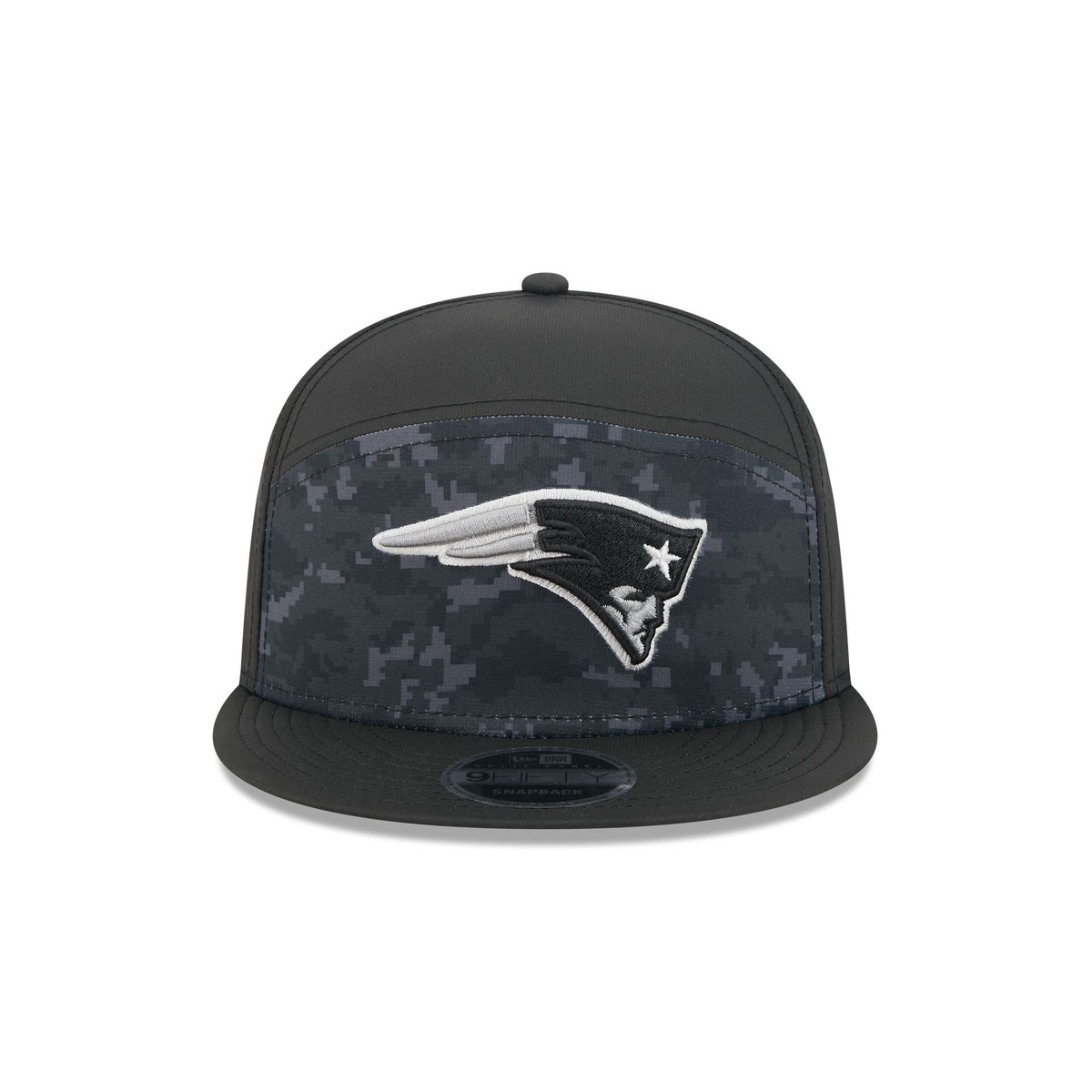 New England Patriots 2026 Salute to Service Split Panel 9FIFTY Snapback Hat