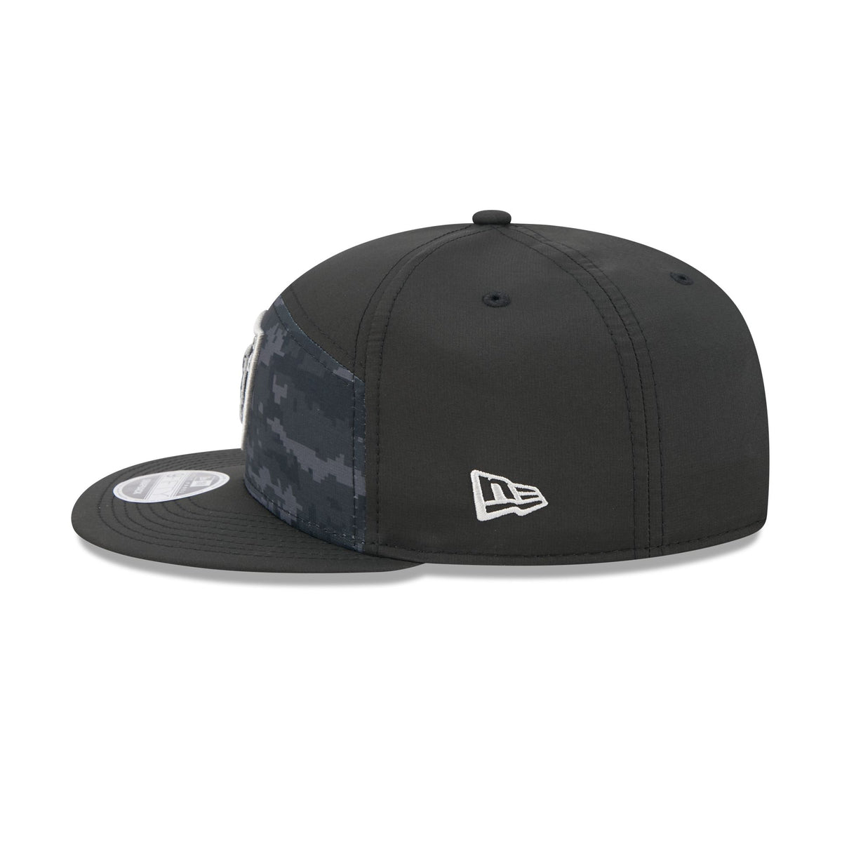 Las Vegas Raiders 2026 Salute to Service Split Panel 9FIFTY Snapback Hat