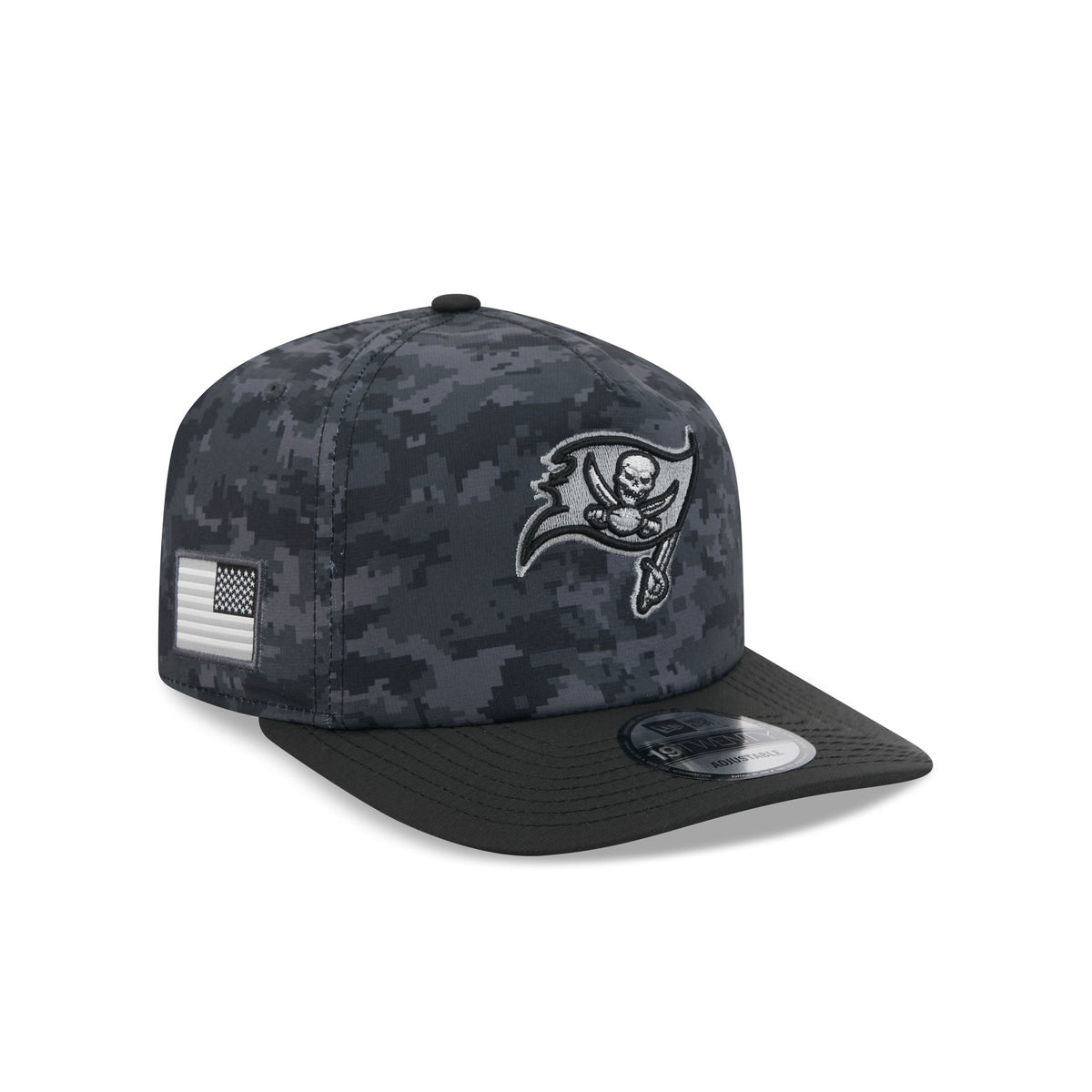 Tampa Bay Buccaneers 2026 Salute to Service 19TWENTY Snapback Hat