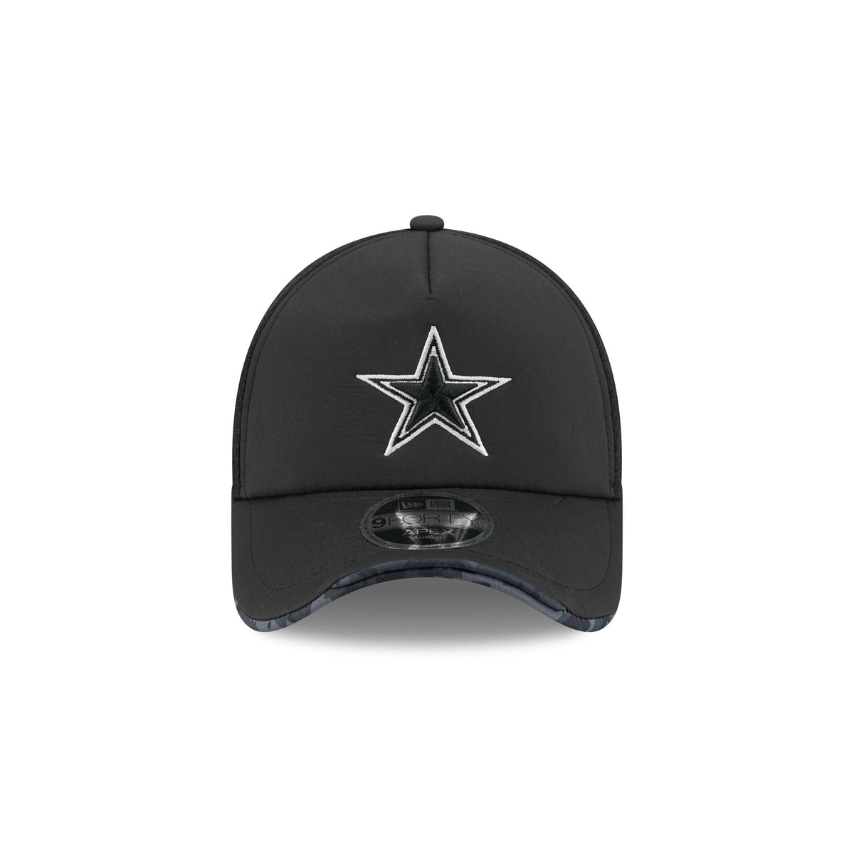 Dallas Cowboys 2026 Salute to Service 9FORTY APEX Snapback Hat
