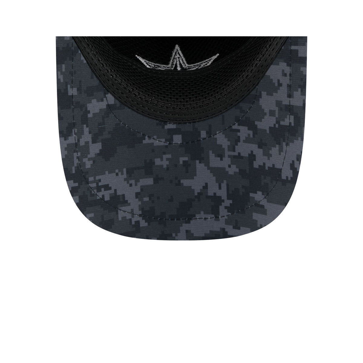 Dallas Cowboys 2026 Salute to Service 9FORTY APEX Snapback Hat