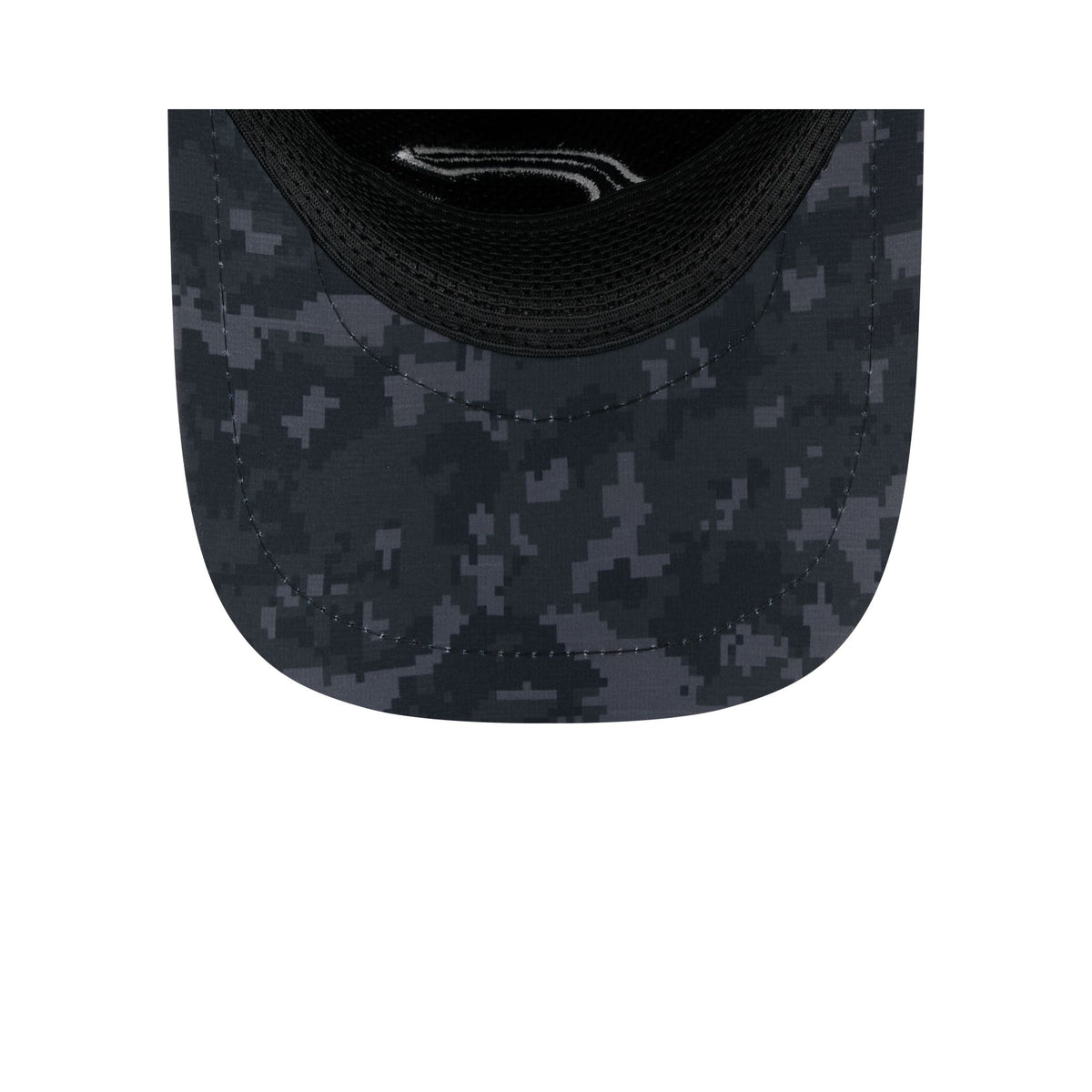 Chicago Bears 2026 Salute to Service 9FORTY APEX Snapback Hat