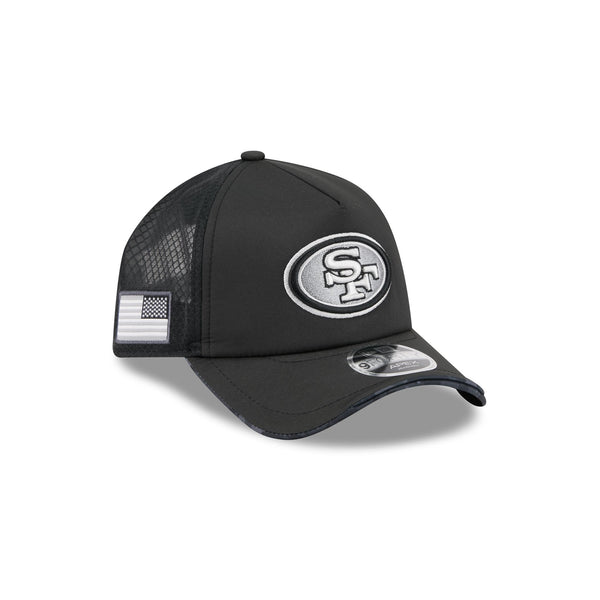San Francisco 49ers 2026 Salute to Service 9FORTY APEX Snapback