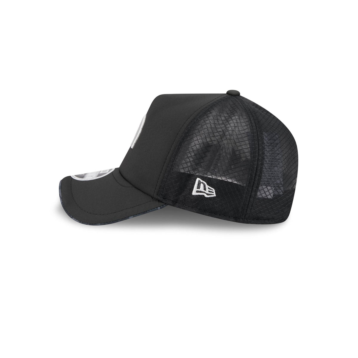 Los Angeles Rams 2026 Salute to Service 9FORTY APEX Snapback Hat