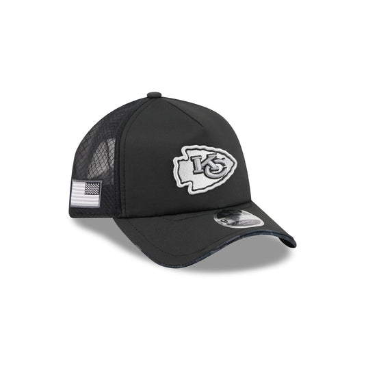 Kansas City Chiefs 2026 Salute to Service 9FORTY APEX Snapback Hat