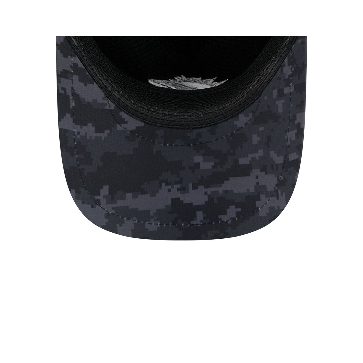 Miami Dolphins 2026 Salute to Service 9FORTY APEX Snapback Hat