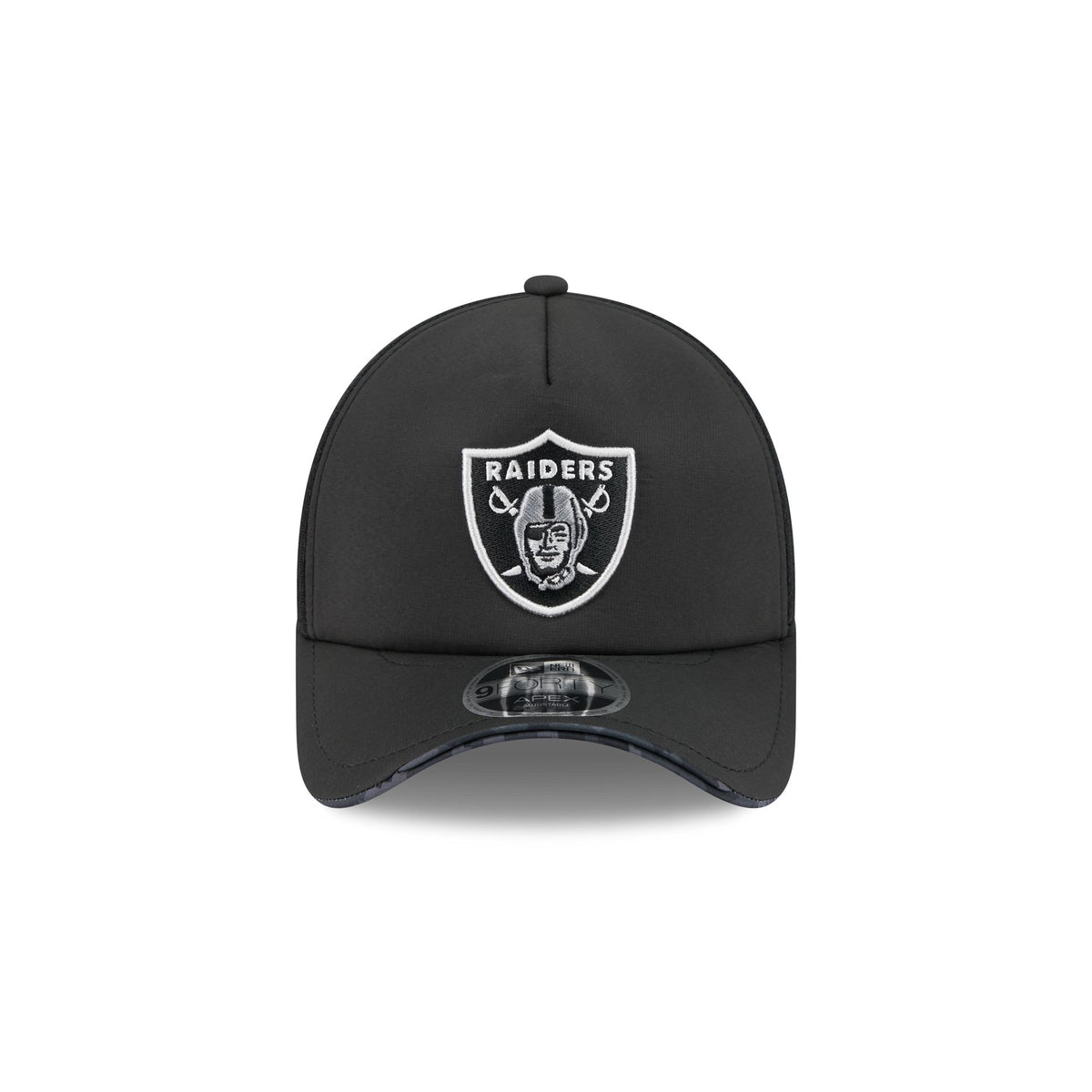 Las Vegas Raiders 2026 Salute to Service 9FORTY APEX Snapback Hat