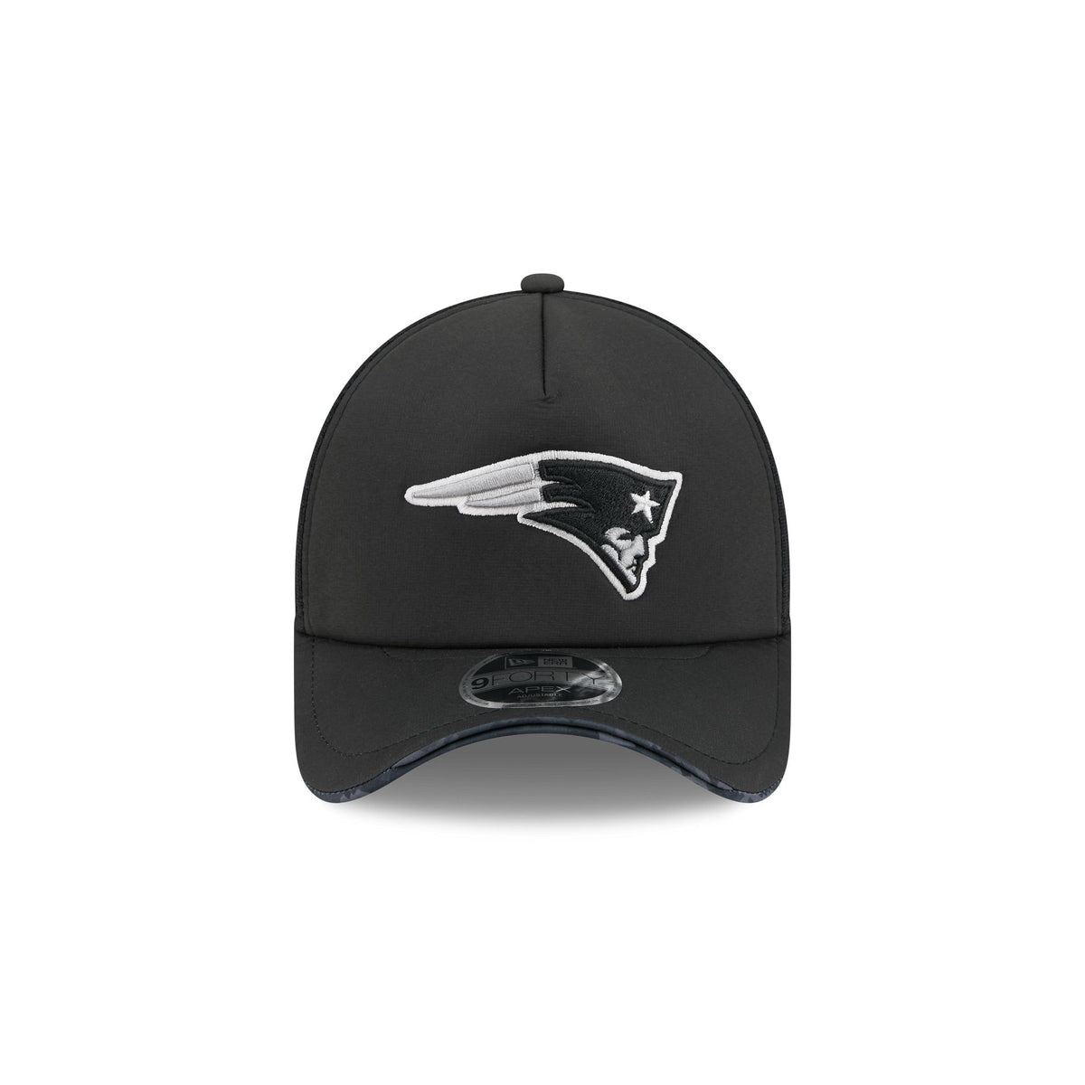 New England Patriots 2026 Salute to Service 9FORTY APEX Snapback Hat