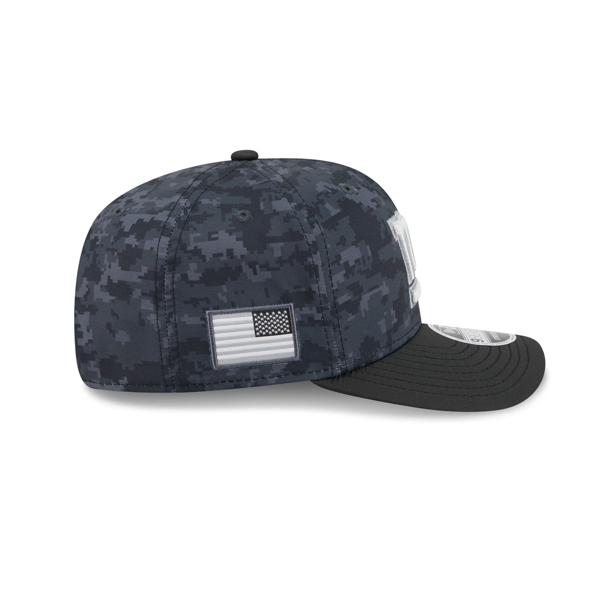 New York Giants 2026 Salute to Service 9SEVENTY Stretch-Snap Hat