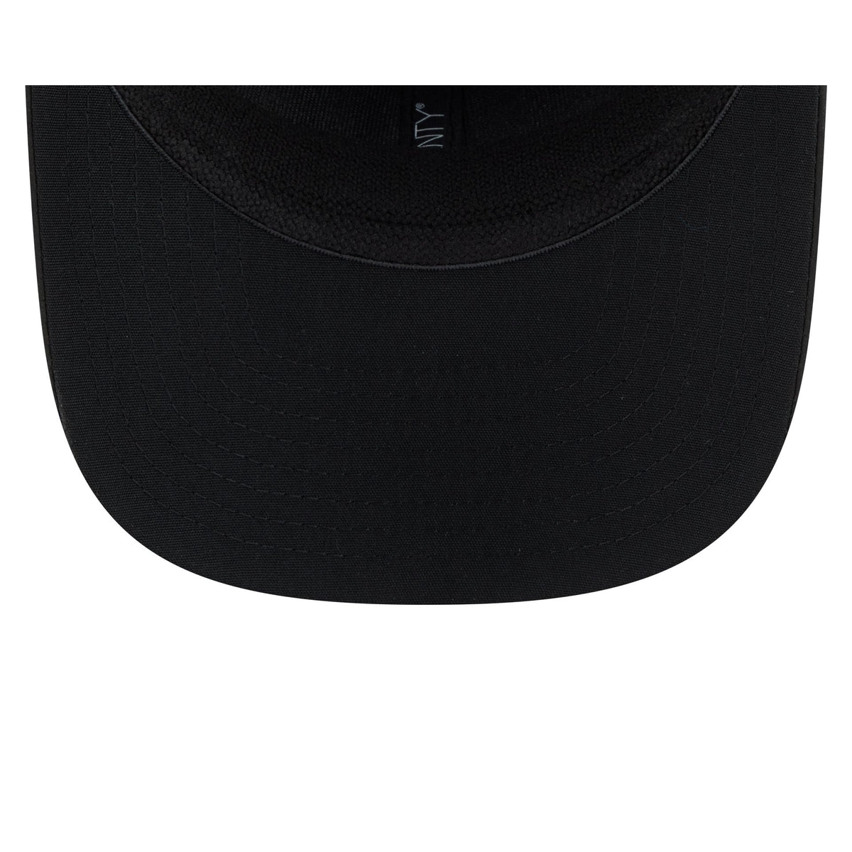 New York Giants 2026 Salute to Service 9SEVENTY Stretch-Snap Hat