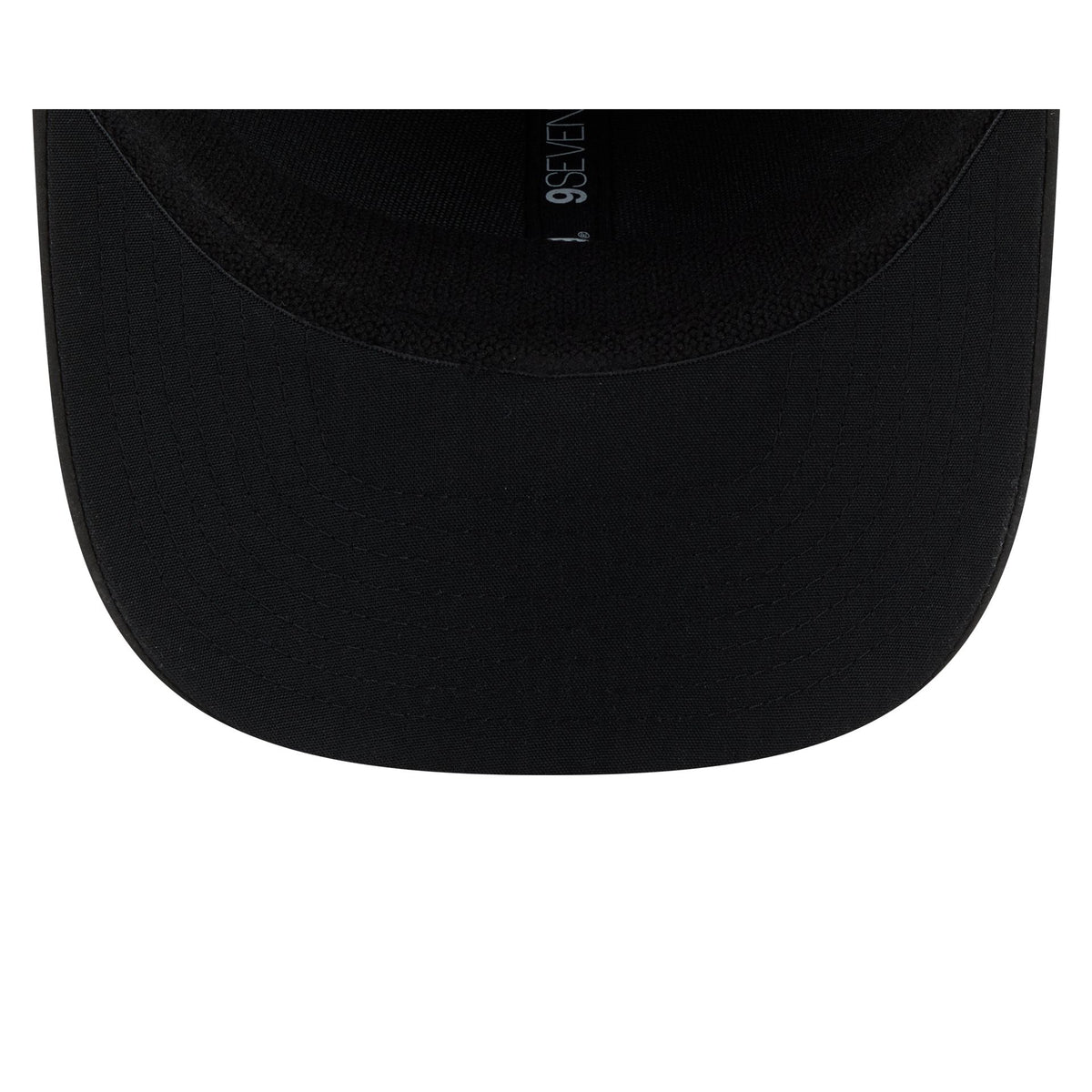 Minnesota Vikings 2026 Salute to Service 9SEVENTY Stretch-Snap Hat
