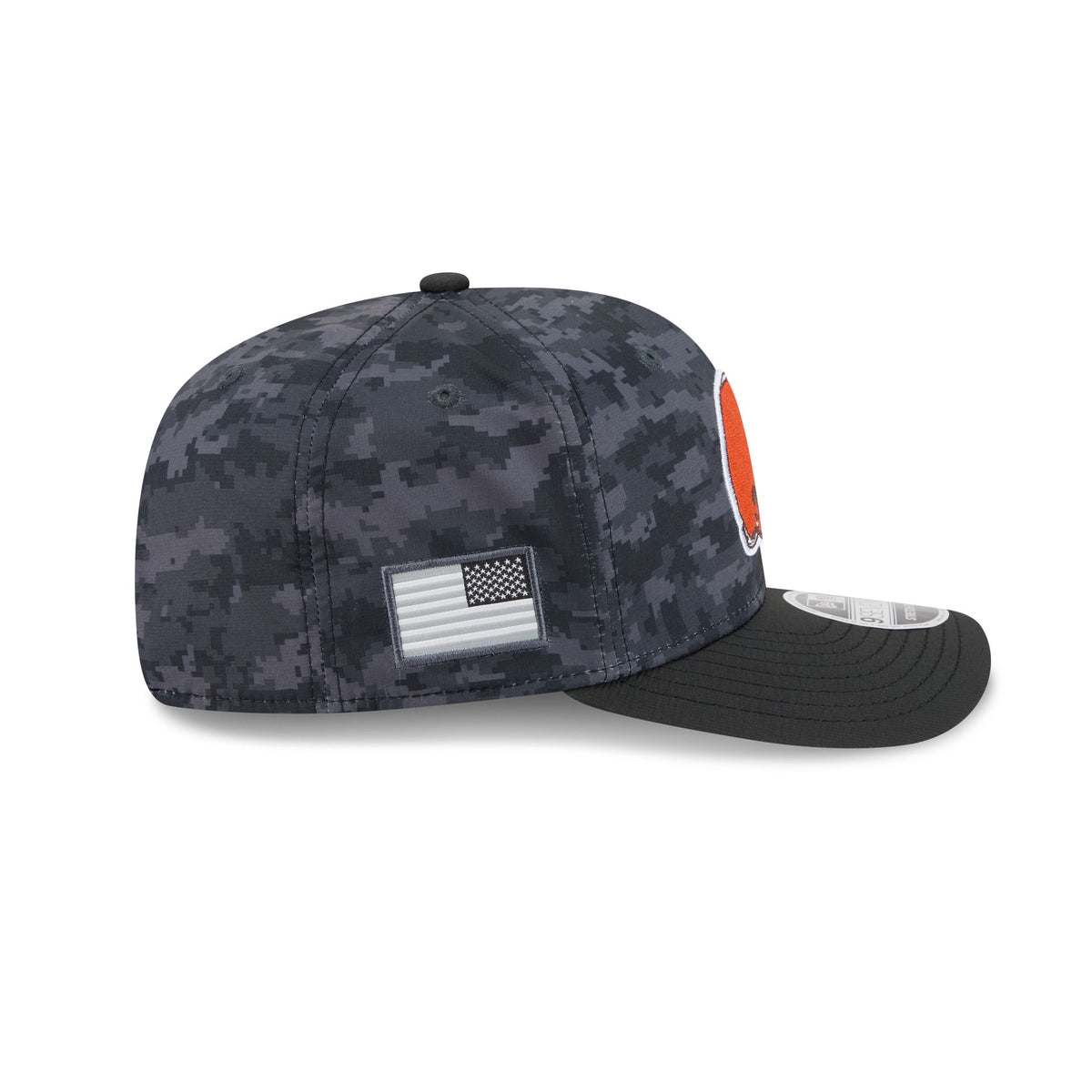 Cleveland Browns 2026 Salute to Service 9SEVENTY Stretch-Snap Hat