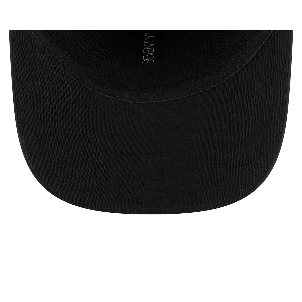 Cleveland Browns 2026 Salute to Service 9SEVENTY Stretch-Snap Hat