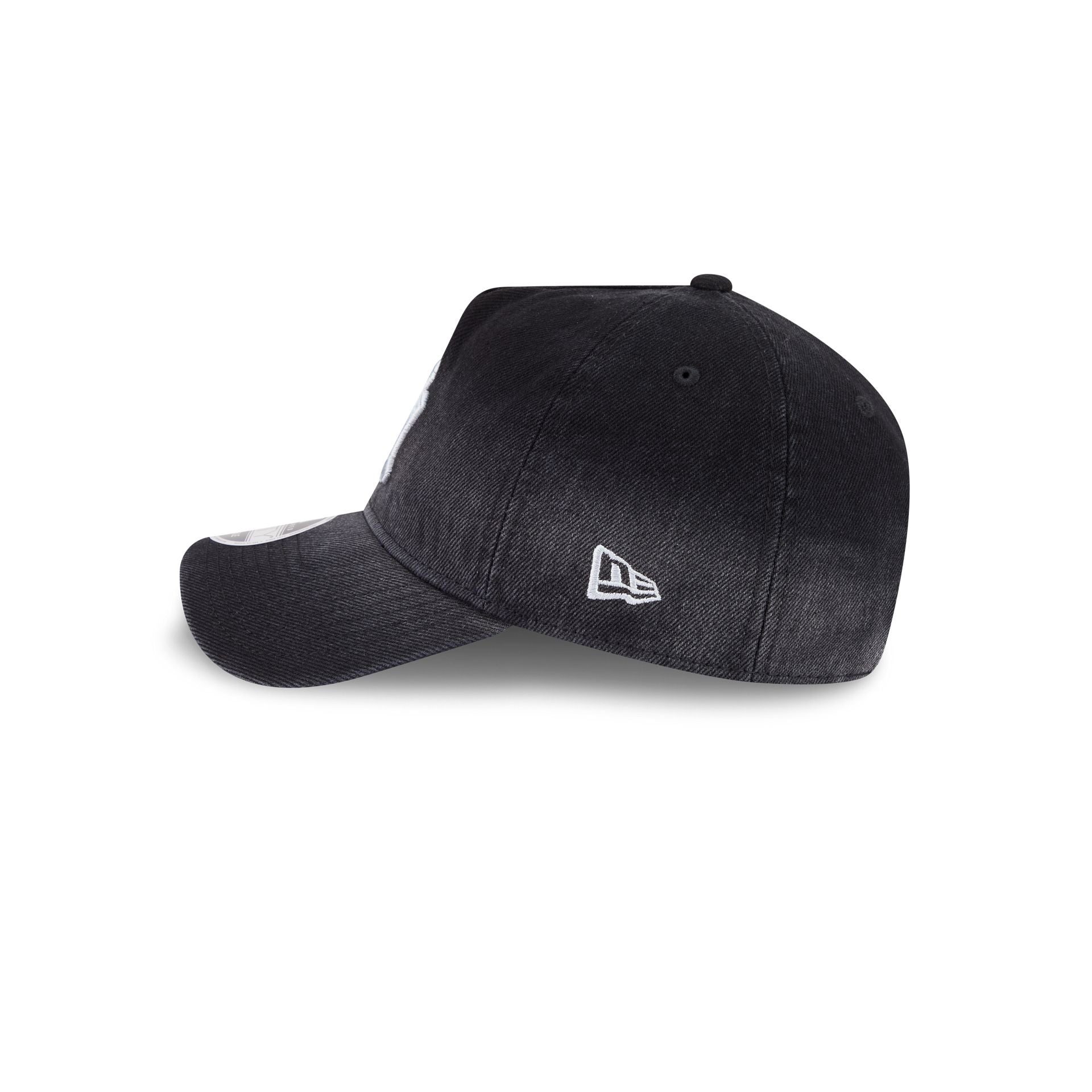 New York Yankees Washed Black Denim 9FORTY A-Frame Unstructured Snapback Hat