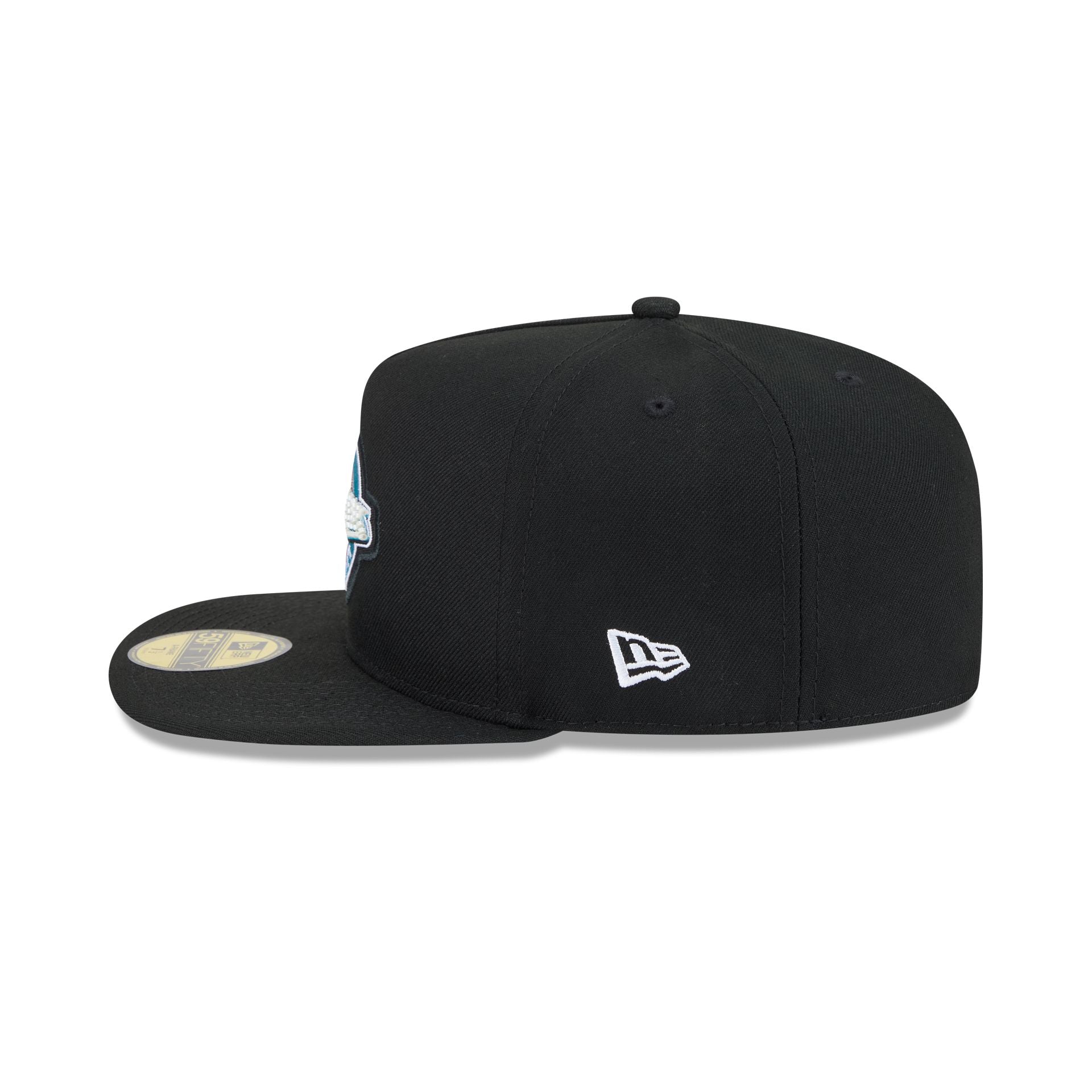 Just Caps Beaded Detroit Pistons 59FIFTY A-Frame Fitted Hat