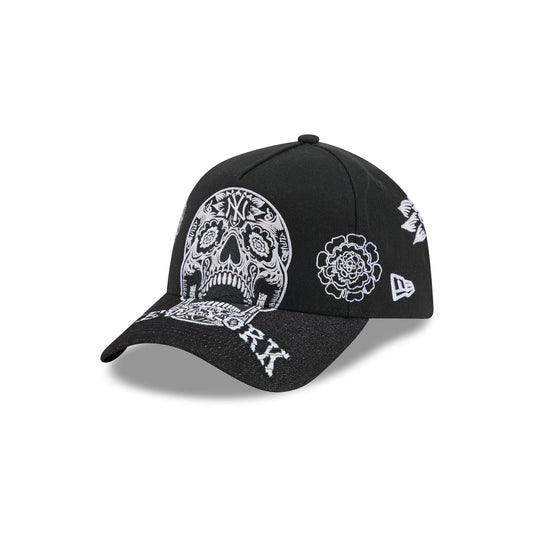 New York Yankees Day of the Dead Skull 9FORTY A-Frame Snapback Hat