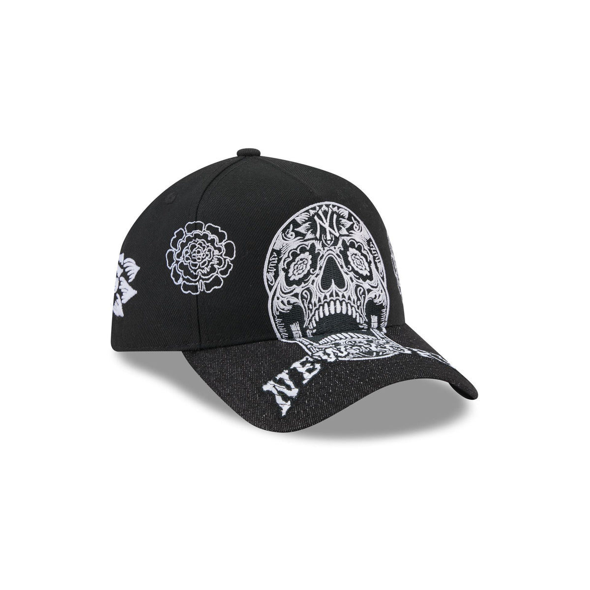 New York Yankees Day of the Dead Skull 9FORTY A-Frame Snapback Hat