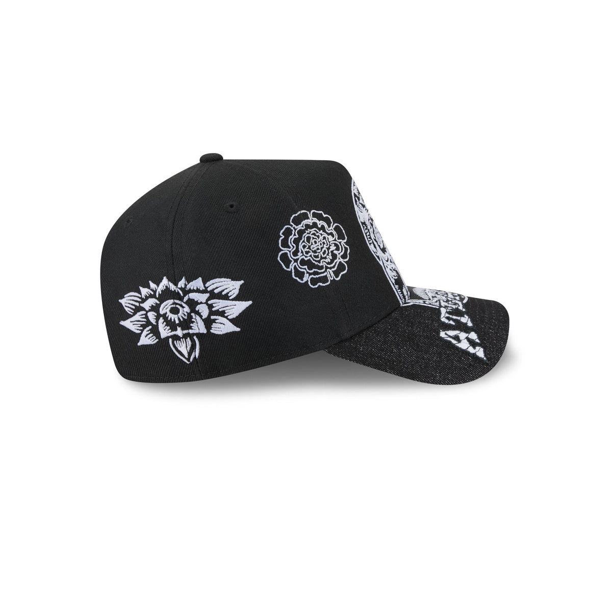 Atlanta Braves Day of the Dead Skull 9FORTY A-Frame Snapback Hat