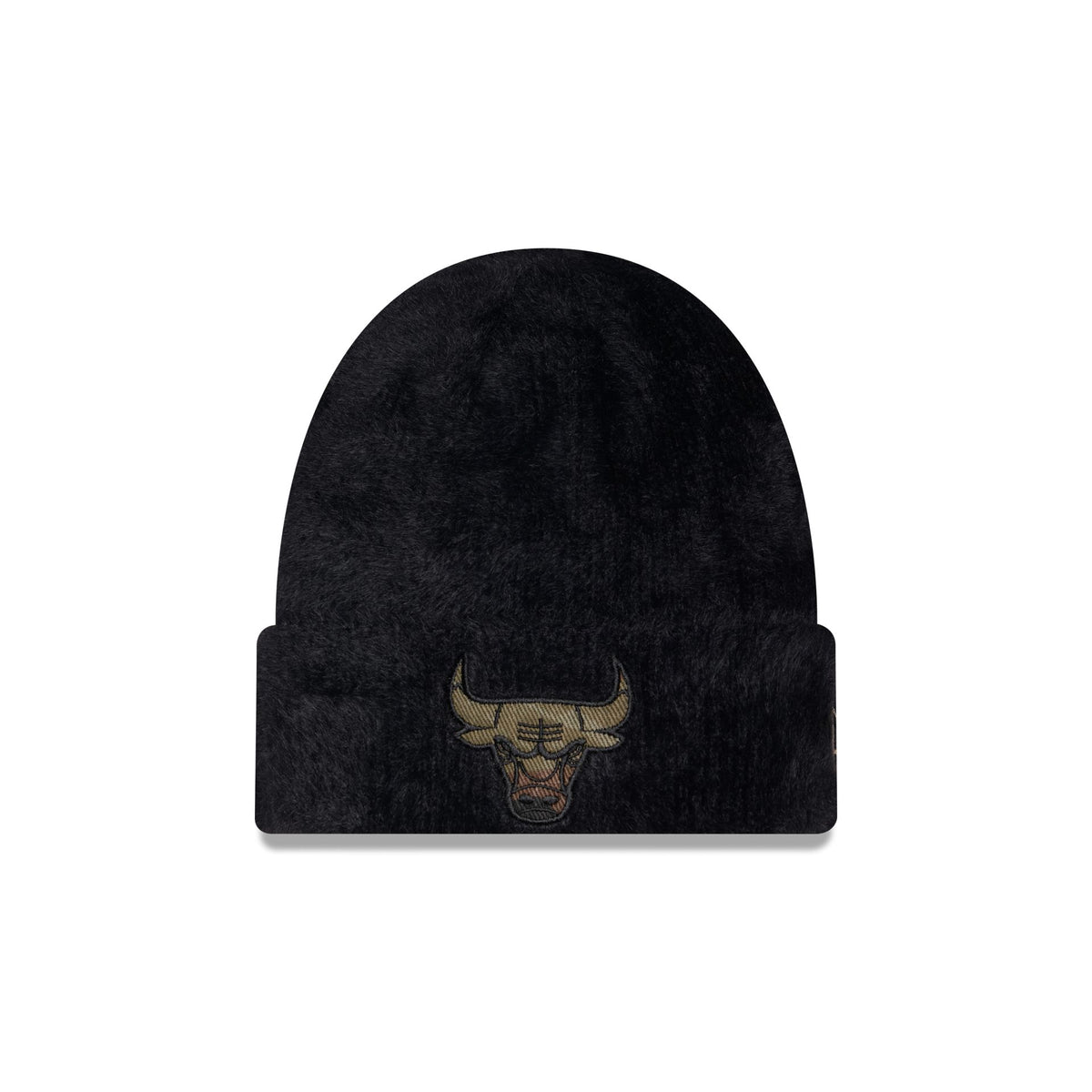 Chicago Bulls Camo Logo Fuzzy Cuff Knit Beanie Hat
