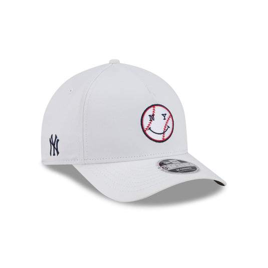 New York or Nowhere x New York Yankees Optic White Baseball 9FORTY M-Crown A-Frame Snapback Hat