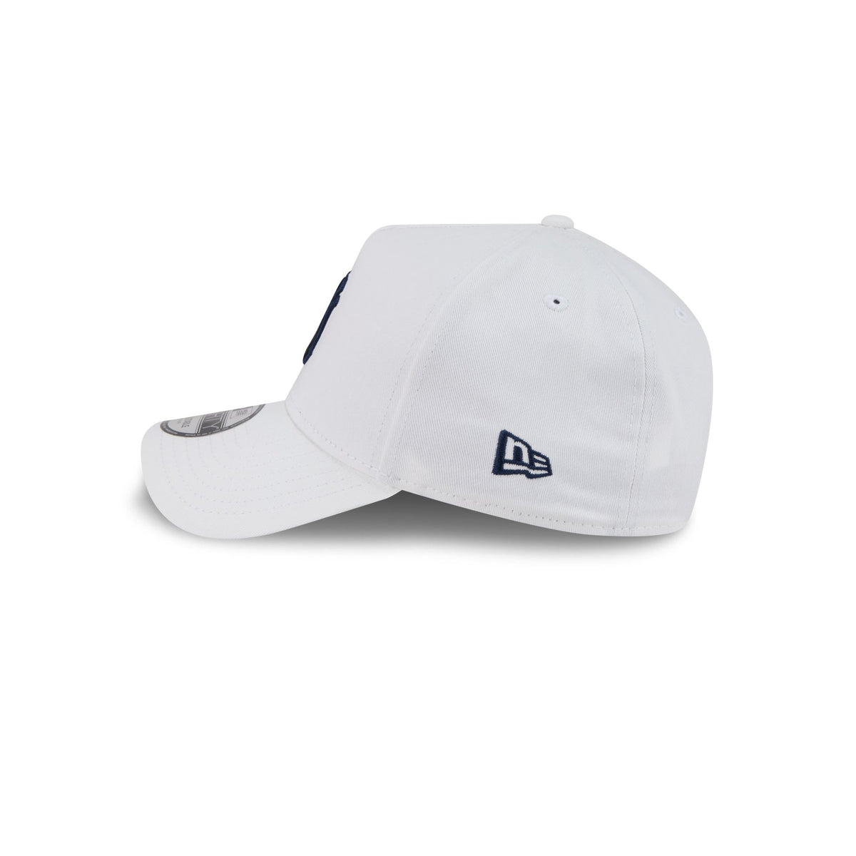 New York or Nowhere x New York Yankees Optic White 9FORTY A-Frame Snapback Hat