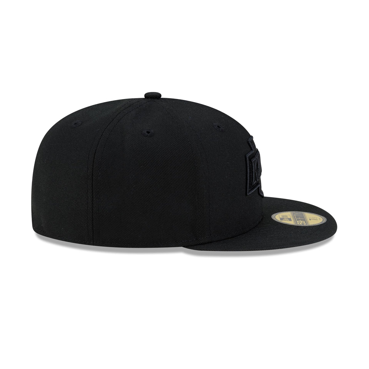 Los Angeles Kings Black on Black 59FIFTY Fitted Hat