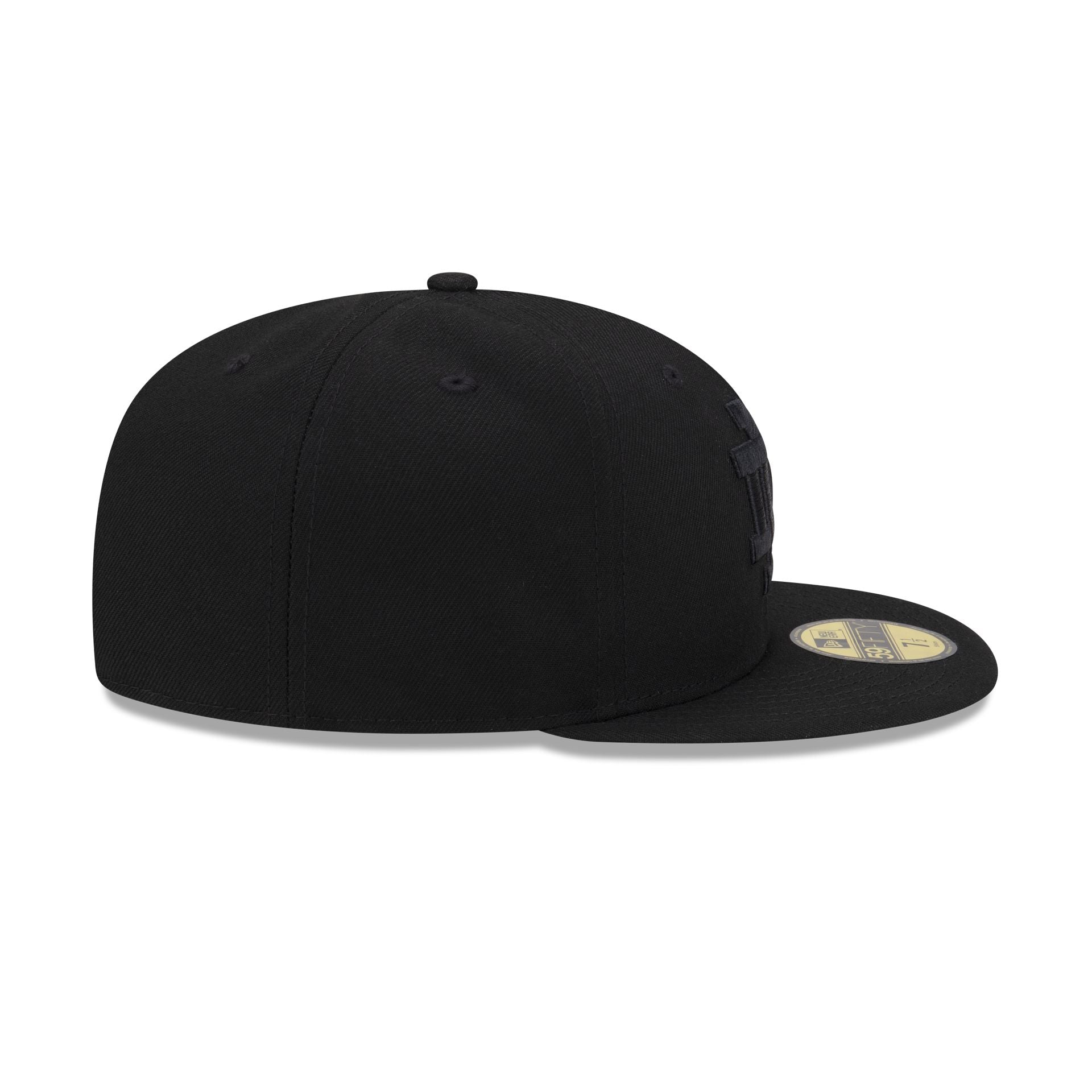 New Era Notre Dame Fighting Irish Trucker 9FORTY A-Frame Adjustable Hat Cap NWT New Era Notre Dame Fighting Irish Trucker 9FORTY A-Frame Adjustable Hat Cap NWT