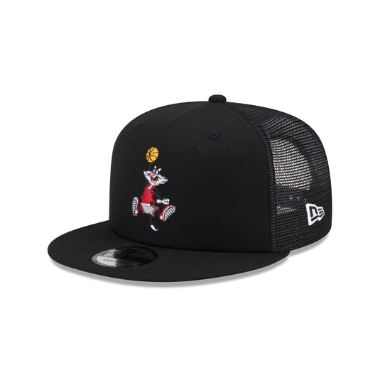 Looney Tunes Sylvester 9FIFTY Trucker Snapback Hat - New Era Cap