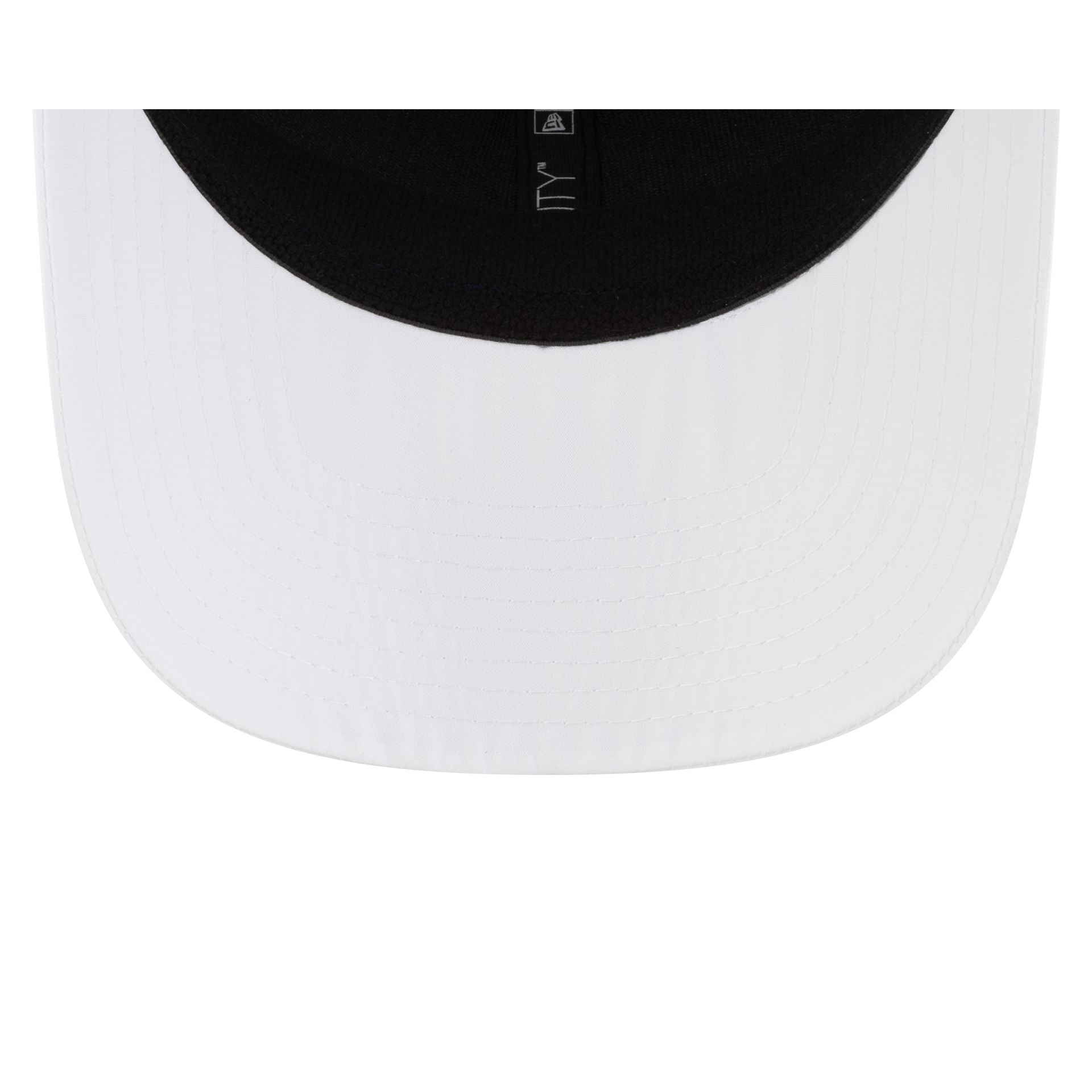 Superman White 9SEVENTY Stretch-Snap Hat