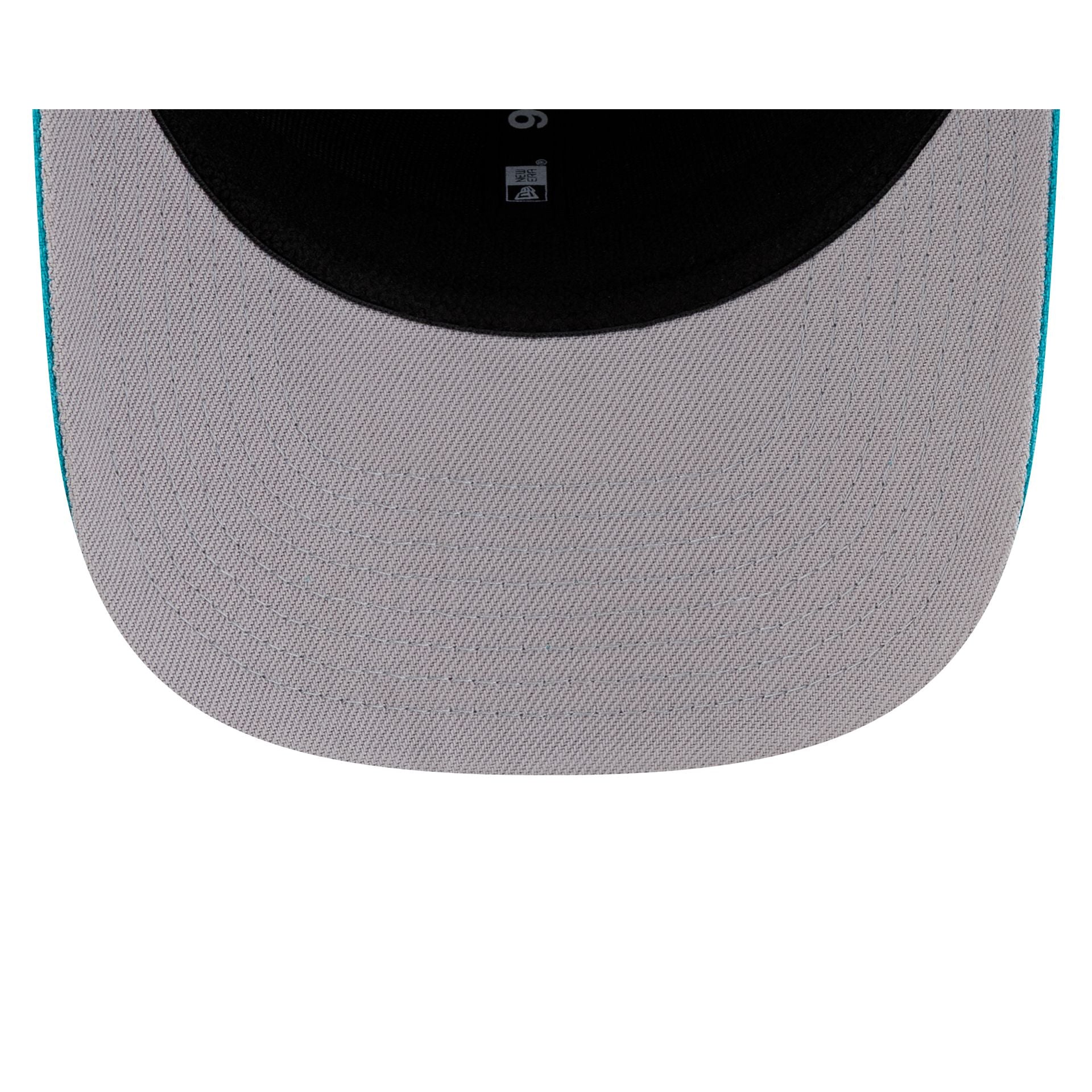 Vancouver Grizzlies Hardwood Classics 90s Script 9SEVENTY Stretch-Snap Hat