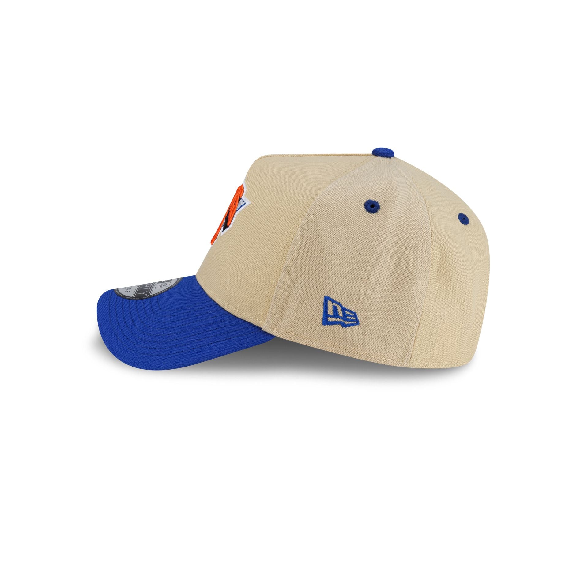 New York Knicks Hardwood Classics 2000s Gold 9FORTY A-Frame Snapback Hat