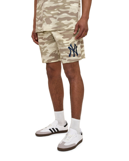 New York Yankees Fairway Camo Shorts