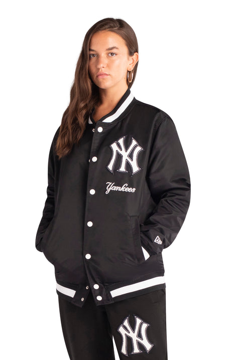 New York Yankees Logo Select Black Jacket