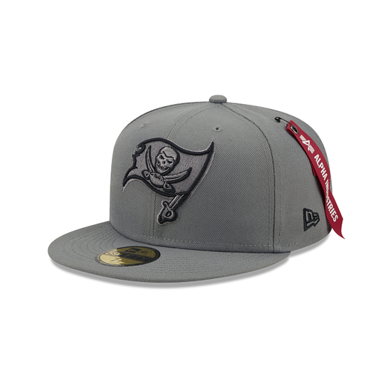 Alpha Industries X Tampa Bay Buccaneers Gray 59FIFTY Fitted Hat - New Era Cap