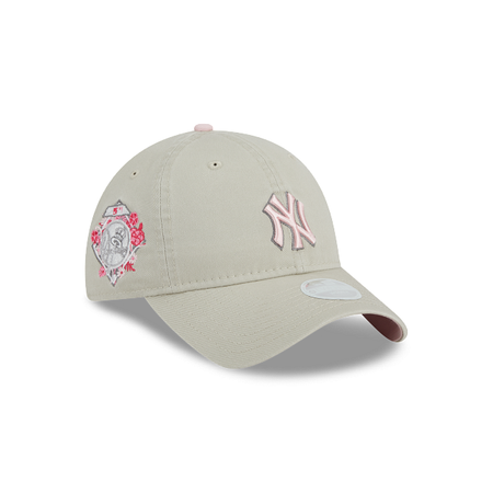 New York Yankees Mother's Day 2023 Women's 9TWENTY Adjustable Hat