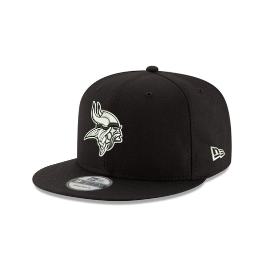 Minnesota Vikings Black and White 9FIFTY Snapback Hat - New Era Cap